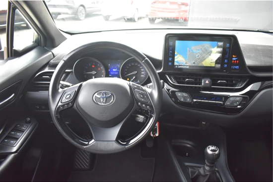 Toyota C-HR 1.2 Active | Navigatie | Adaptive Cruise | Trekhaak | Achteruitrijcamera | Climate Control |