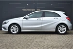 Mercedes-Benz A-Klasse 180 Edition Navigatie | Parkeersensoren | Bluetooth | Nette Staat | Zomer + Winterbanden aanwezig! |