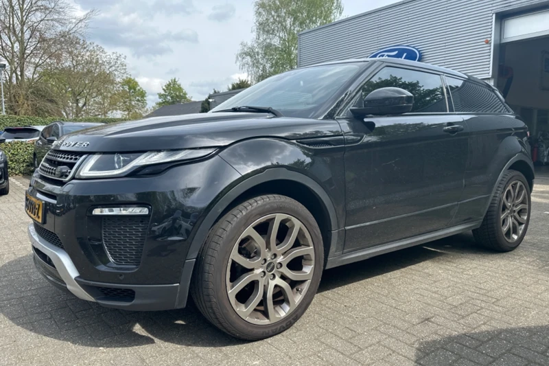 Land Rover Range Rover Evoque Coupé 2.0 eD4 SE DYNAMIC | NL-AUTO! | LEDER | STOELVERWARMING | NAVI | PANODAK | CAMERA | PARK SENS V+A | 20' LM. VELGEN