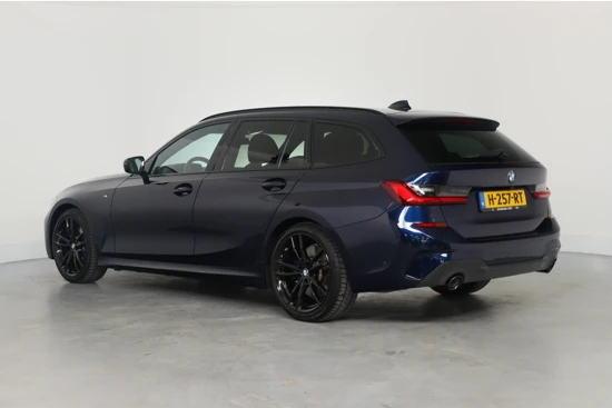 BMW 3 Serie Touring 320i Executive Edition | M-Sport | 1e Eigenaar! | Dealer Onderhouden | Sportstoelen | HUD | Camera | Stoelverwarming | C