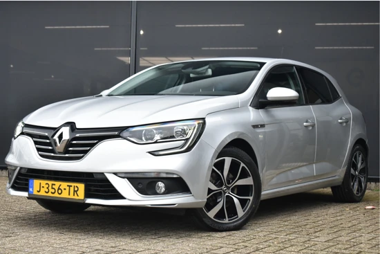 Renault Mégane 1.3 TCe Bose 140pk | Trekhaak | Navigatie | Achteruitrijcamera | Full-LED | 17"LMV | Parkeersensoren |