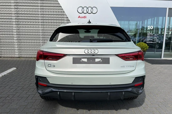 Audi Q3 Sportback Sportback 45 TFSI e 245 pk S-Tronic Advanced edition | Navigatie | Sportstoelen | Elek. verstelbare voorstoelen | Geheugenfuncti