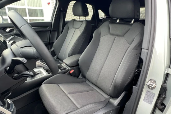 Audi Q3 Sportback 45 TFSI e 245 pk S-Tronic Advanced edition | Navigatie | Sportstoelen | Elek. verstelbare voorstoelen | Geheugenfuncti