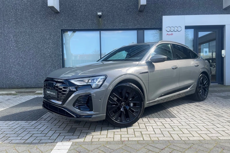 Audi Q8 Sportback e-tron 55 quattro 408 1AT S edition Competition