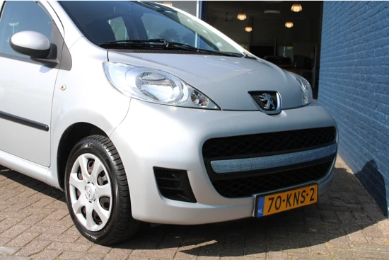 Peugeot 107 5drs 1.0-12V Sublime