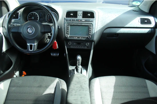 Volkswagen Polo 1.2 TSI DSG Cross-Polo Highline | Cruise & climate | LMV | PDC | Stoelverw