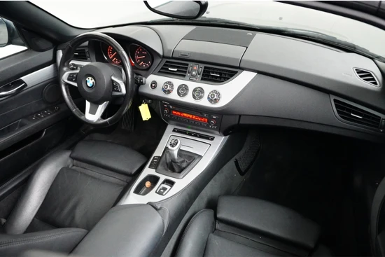 BMW Z4 Roadster sDrive30i Executive 6-CIL. | 258PK | Leder | 19"LMV | Stoelverw. | Xenon | PDC