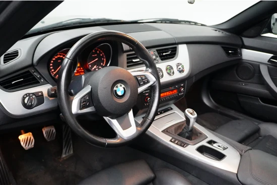 BMW Z4 Roadster sDrive30i Executive 6-CIL. | 258PK | Leder | 19"LMV | Stoelverw. | Xenon | PDC Binnenkort B