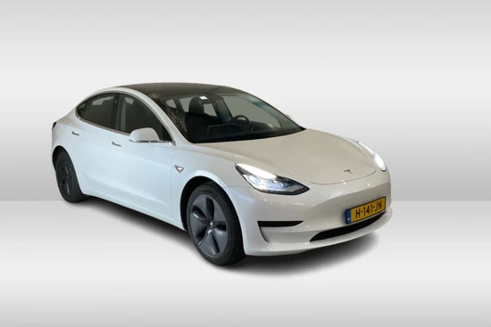 Tesla Model 3 Standard RWD Plus 60 kWh | Panoramadak | Camera | Autopilot | Clima | Cruise | Carplay | Lichtmetaal |