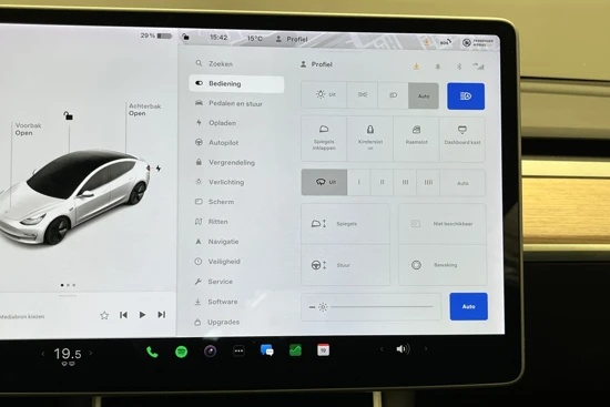 Tesla Model 3 Standard RWD Plus 60 kWh | Panoramadak | Camera | Autopilot | Clima | Cruise | Carplay | Lichtmetaal |