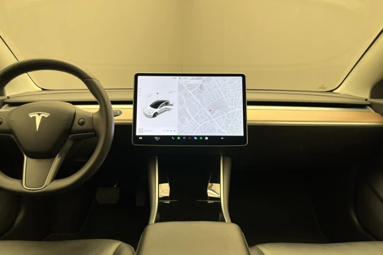 Tesla Model 3 Standard RWD Plus 60 kWh | Panoramadak | Camera | Autopilot | Clima | Cruise | Carplay | Lichtmetaal |