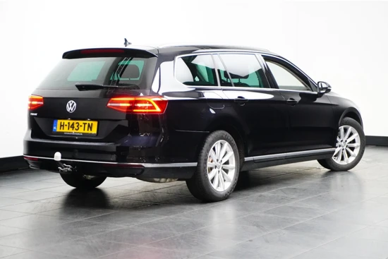 Volkswagen Passat Variant 1.5 TSI DSG Highline | Adaptive | Virtual Cockpit | Alcantara | Trekhaak | Navi