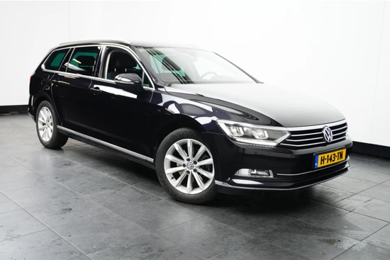 Volkswagen Passat Variant 1.5 TSI DSG Highline | Adaptive | Virtual Cockpit | Alcantara | Trekhaak | Navi