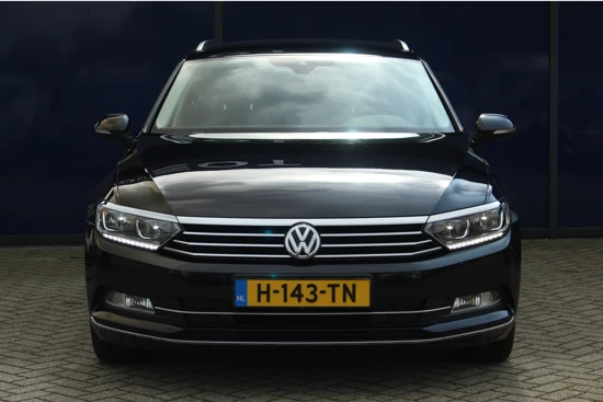 Volkswagen Passat Variant 1.5 TSI DSG Highline | Adaptive | Virtual Cockpit | Alcantara | Trekhaak | Navi