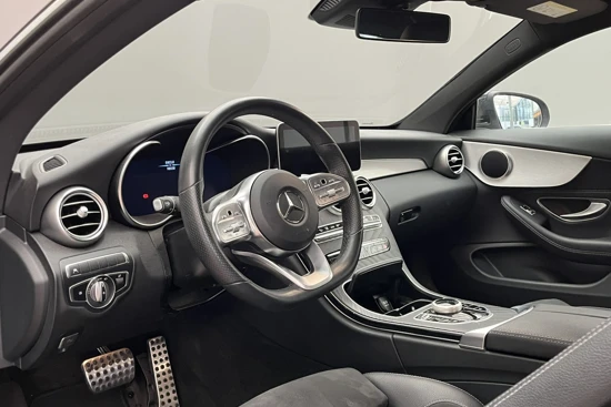Mercedes-Benz C-Klasse Coupé 200 Advantage Pack | AMG | Camera | Leder/Stof | Clima | 18'' Lichtmetaal | Navigatie |