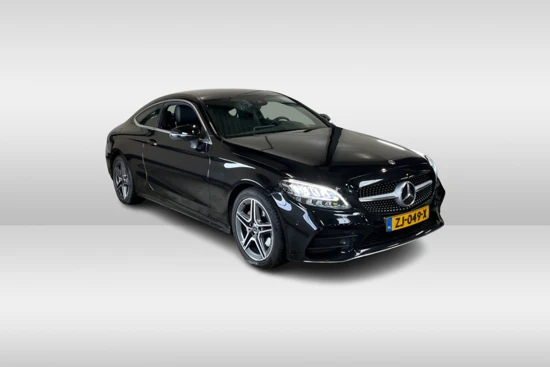 Mercedes-Benz C-Klasse Coupé 200 Advantage Pack | AMG | Camera | Leder/Stof | Clima | 18'' Lichtmetaal | Navigatie |