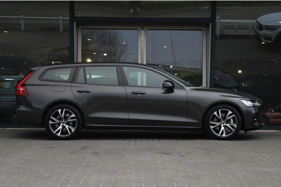 Volvo V60 B4 198pk Plus Dark | Leder | Harman Kardon | Lighting-pack | Panodak |Elek. Stoelen | 360° Camera | Elek. Achterklep