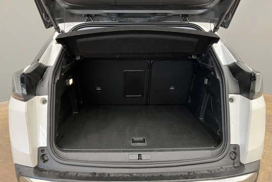 Peugeot 3008 Allure Pack Business HYbrid 225PK | Camera | Navigatie | Stoelverwarming | Elek. Achterklep | Parkeersensoren |