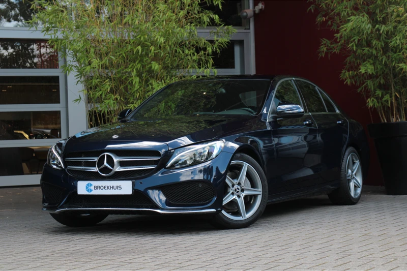 Mercedes-Benz C-Klasse 180 Premium AMG | NL-auto | Unieke km. stand | Trekhaak