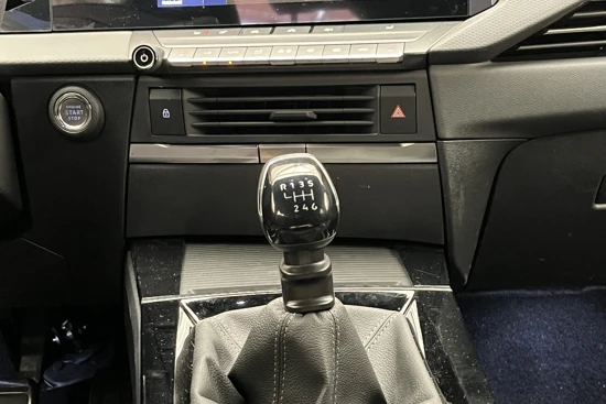 Opel Astra 1.2 130PK Level 4 | 360° Camera | Navi | Apple/Android Carplay | Adaptieve Cruise | Stoel/Stuurverwarming | Compleet!