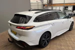 Peugeot 308 1.6 HYbrid 180 GT Pack SW | Panoramisch Kanteldak | Camera | Trekhaak | Leder\Stof | Keyless | Carplay | Getint glas |