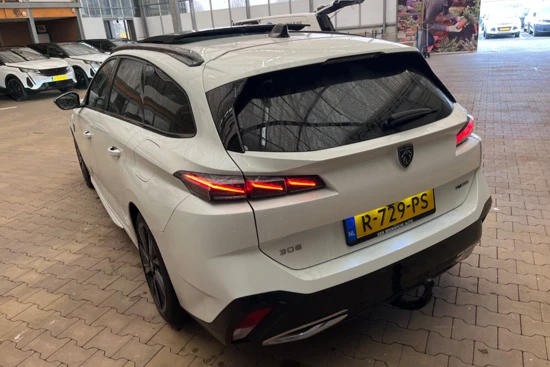 Peugeot 308 1.6 HYbrid 180 GT Pack SW | Panoramisch Kanteldak | Camera | Trekhaak | Leder\Stof | Keyless | Carplay | Getint glas |