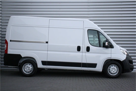 Opel Movano-e 37KWH L2H2 3.5T EDITION / NAVI / AIRCO / LED / PDC / CAMERA / BLUETOOTH / CRUISECONTROL / DIRECT LEVERBAAR / €19.000,- VOORDEEL