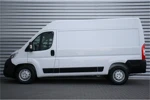 Opel Movano-e 37KWH L2H2 3.5T EDITION / NAVI / AIRCO / LED / PDC / CAMERA / BLUETOOTH / CRUISECONTROL / DIRECT LEVERBAAR / €27.000,- VOORDEEL