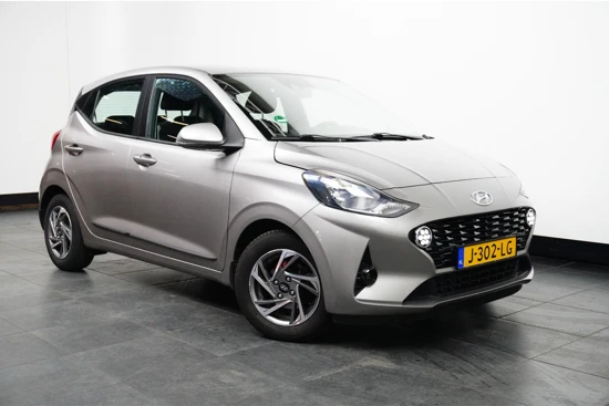 Hyundai i10 1.0 Comfort 5-zits Automaat | Apple Carplay | Android Auto | Airco | Parkeersensoren | Cruise Control | 14" LMV !!