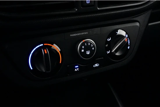 Hyundai i10 1.0 Comfort 5-zits Automaat | Apple Carplay | Android Auto | Airco | Parkeersensoren | Cruise Control | 14" LMV !!