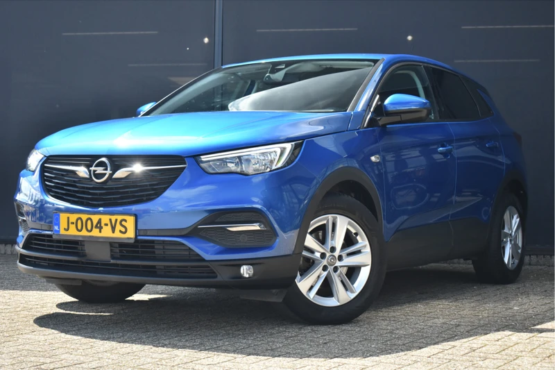 Opel Grandland X 1.2 Turbo Edition+ 130pk | Nieuwe Riem! | AGR-Comfortstoelen | Stuur/Stoelverwarming | AllSeason | Navigatie by App | Parkeersen