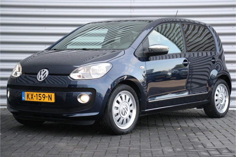 Volkswagen up! 1.0 60PK 5-DRS HIGH UP! / NAVI / AIRCO / PDC / 16" LMV / BLUETOOTH / CRUISECONTROL / NIEUWSTAAT !!