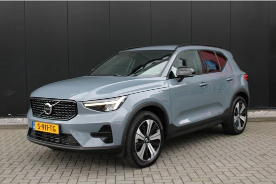 Volvo XC40 T4 Recharge Plus Dark | Harman Kardon | Elec. stoelen | Camera | BLIS | Adaptieve cruise