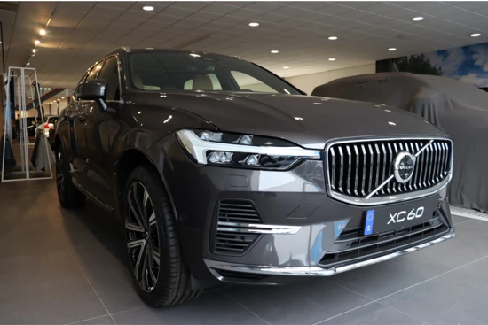 Volvo XC60 Ultimate Bright | Luchtvering | 360° Camera | Head-Up Display | Harman Kardon | 21 Inch | Stoelmassage |Nappa lederen bekleding