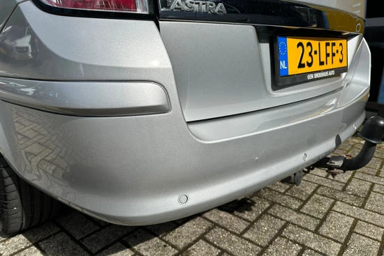 Opel Astra Wagon 1.6 115 PK COSMO | VOLLEDIG DEALERONDERHOUDEN| TREKHAAK| NAVIGATIE| CRUISE CONTROL| PARKEERSENSOREN| AIRCO|