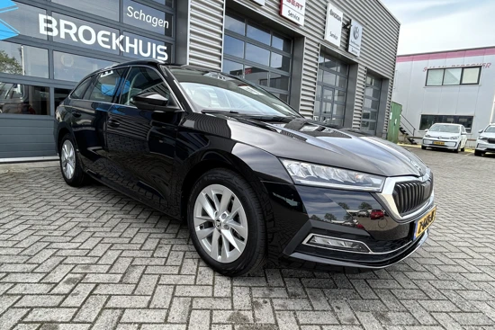 Škoda Octavia Combi 1.5 e-TSI 150 pk Business Edition 7-DSG | Parkeersensoren | Navigatie | Stoelverwarming |