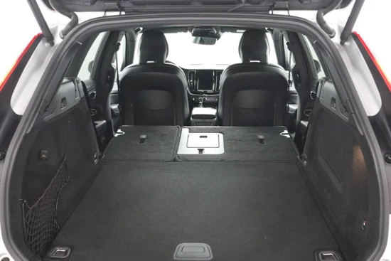 Volvo XC60 T5 Momentum Pro