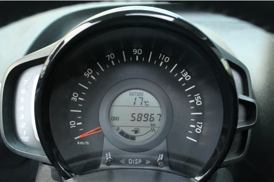 Peugeot 108 1.0 e-VTi Allure TOP! | Climate C. | Cruise C. | Privacy Glass | 15" LMV |