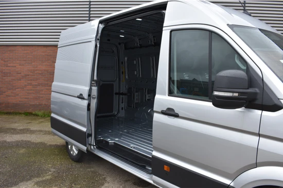 Volkswagen Crafter 35 2.0 TDI L3H3 Exclusive | Interieur Pakket: V. 75 Edition