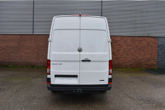 Volkswagen Crafter 30 2.0 TDI 140 pk Automaat L3H3 Exclusive | Interieur Pakket: V. 75 Edition