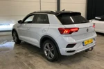 Volkswagen T-Roc 1.5 TSI Sport Business R 150pk Automaat | Trekhaak | Stoelverwarming | Adaptive Cruise | Sfeerverlichting | Achteruitrijcamera |