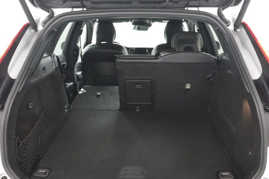 Volvo XC60 T5 Momentum Pro