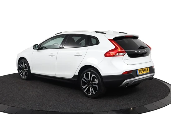 Volvo V40 CROSS COUNTRY T3 Nordic+ | Adaptieve cruise control incl. BLIS | Parkassist camera | Stoelverwarming | Keyless entry |