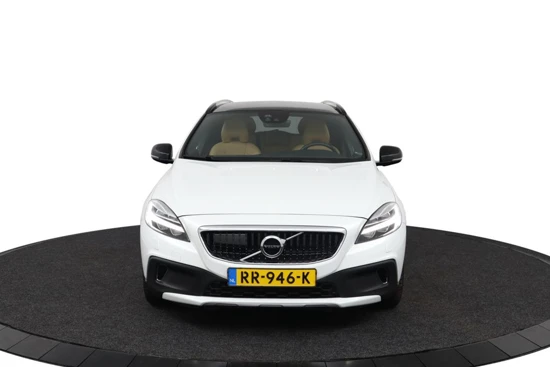 Volvo V40 CROSS COUNTRY T3 Nordic+ | Adaptieve cruise control incl. BLIS | Parkassist camera | Stoelverwarming | Keyless entry |