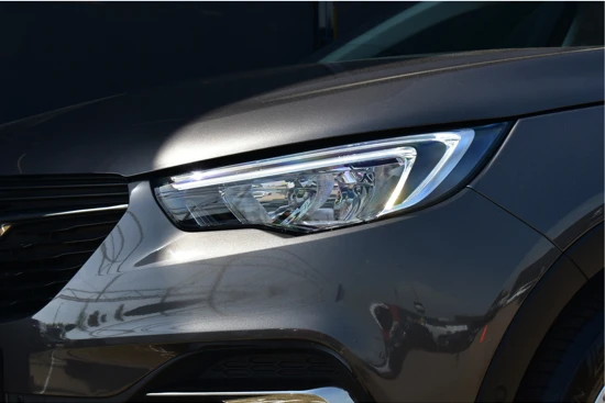 Opel Grandland X 1.2 Turbo Innovation 130pk | Navigatie | Elektr. Achterklep | AGR-Comfortstoelen | Keyless-Entry | Full-LED | Achteruitrijcamera