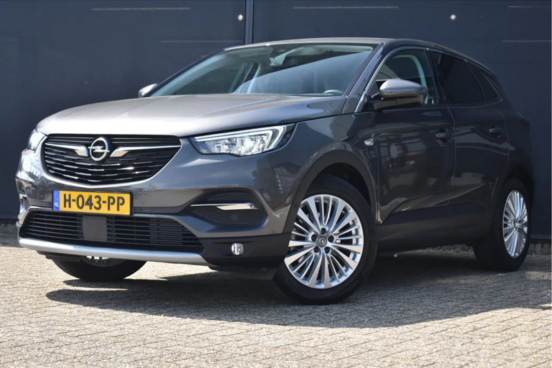 Opel Grandland X 1.2 Turbo Innovation 130pk | Navigatie | Elektr. Achterklep | AGR-Comfortstoelen | Keyless-Entry | Full-LED | Achteruitrijcamera