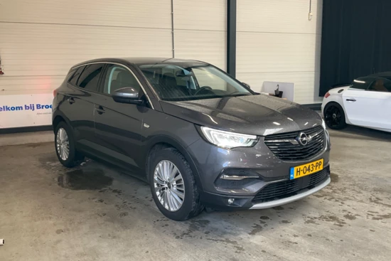 Opel Grandland X 1.2 Turbo Innovation 130pk | Navigatie | Elektr. Achterklep | AGR-Comfortstoelen | Keyless-Entry | Full-LED | Achteruitrijcamera