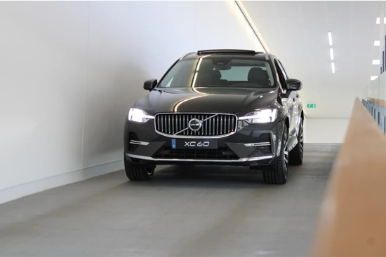 Volvo XC60 T6 350PK AWD Plus Bright | Trekhaak | Nappa | Stoelkoeling | 360° View | Adapt Led