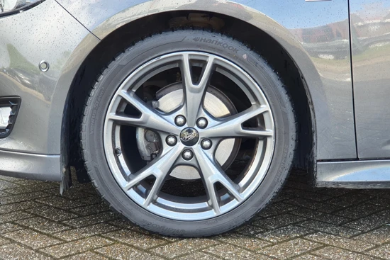 Ford Focus 1.0 125PK ST-Line | Cruise Control | Navigatie | Parkeensensoren V+A | 18 inch |