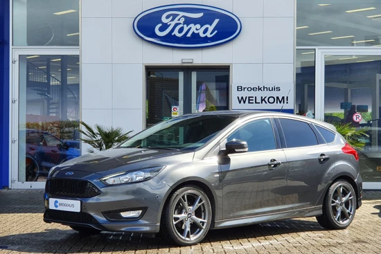 Ford Focus 1.0 125PK ST-Line | Cruise Control | Navigatie | Parkeensensoren V+A | 18 inch |